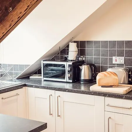 Duke House - Floor - 1 Bedroom With Hot Tub Apartment Padstow