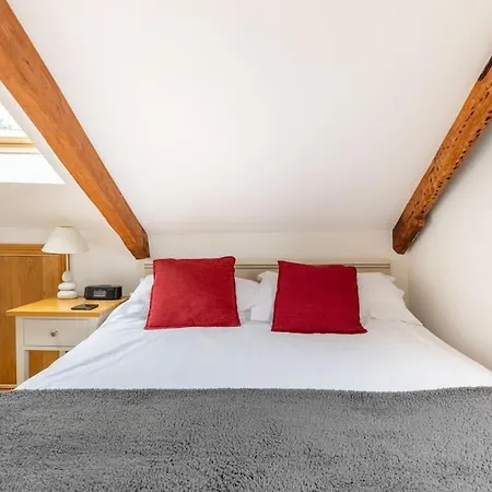 Duke House - Floor - 1 Bedroom With Hot Tub * Padstow